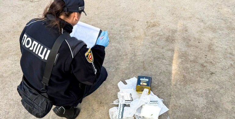 У Костополі затримали чоловіка, який збував психотроп в особливо великих розмірах