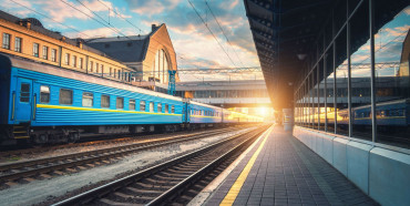 «Укрзалізниця» запустила десятки потягів за новим графіком: що зміниться для Рівного