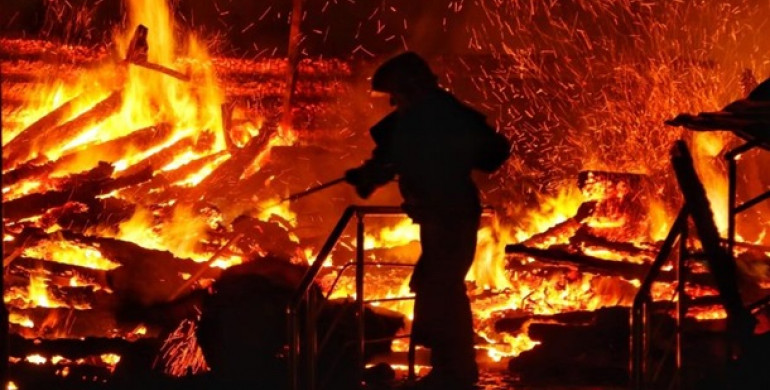 Під час пожежі в будинку на Рівненщині загинув чоловік