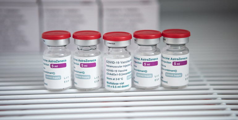 Мешканці Рівненщини зможуть отримати другу дозу AstraZeneca: в область прибула вакцина