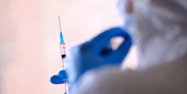 Експерти збентежені темпами COVID-вакцинації в Україні та Європі