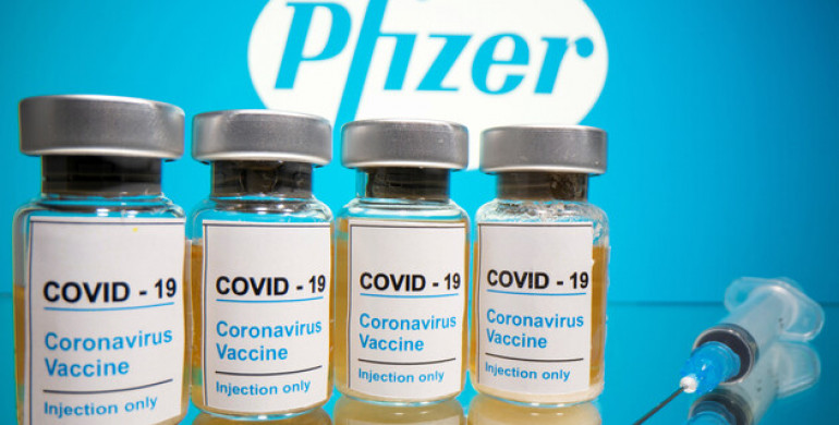 Гендиректор Pfizer заявив, що вакцинуватися від COVID-19, найімовірніше, доведеться щороку