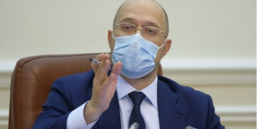 «Вистачить на всіх охочих»: Україна підписала контракти на мільйони доз COVID-вакцин