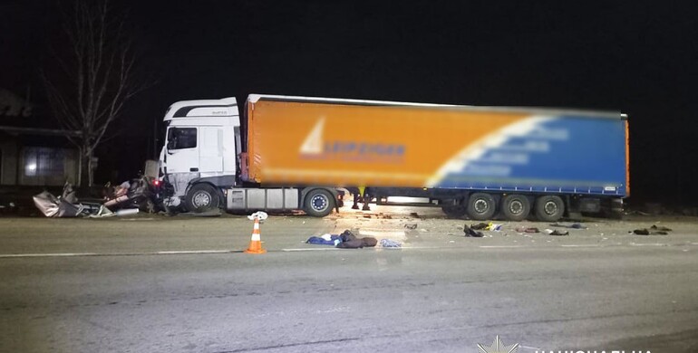 На Дубенщині внаслідок ДТП загинуло подружжя