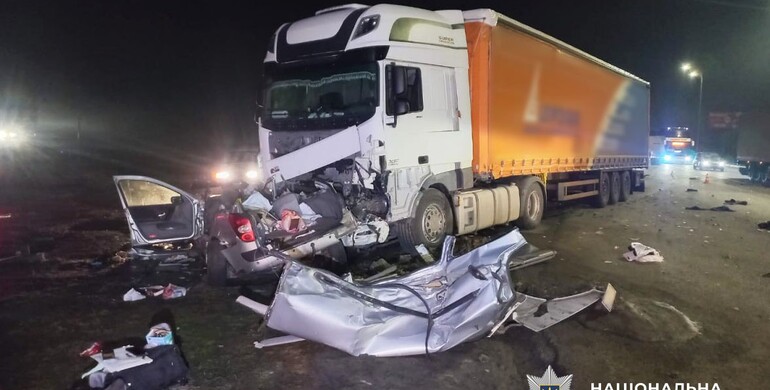 На Дубенщині внаслідок ДТП загинуло подружжя