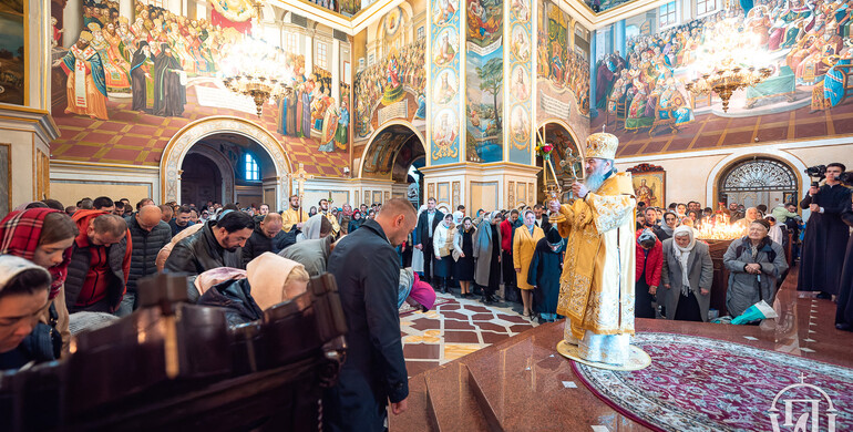 КМІС: Церква стабільно втрачає довіру громадськості