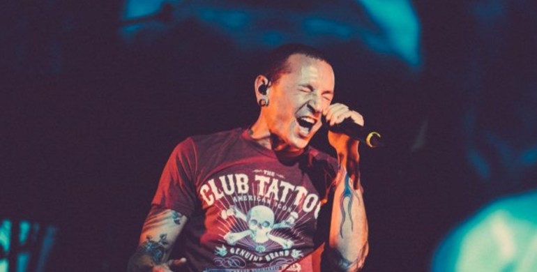 Лідер гурту Linkin Park Честер Беннінгтон покінчив з життям самогубством