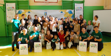 OlympicLab: українська збірна з волейболу завітала до Шубківського ліцею
