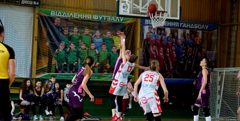 Жіноча команда БК "Рівне"  здобула перемогу над принциповим суперником (ФОТО)