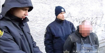 Переїхав до Рівного та почав нападати до жінок: поліція затримала жителя Луганська за розбій (ФОТО, ВІДЕО)