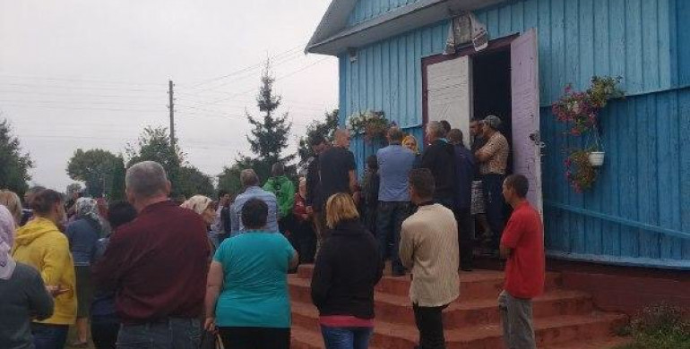 На Березнівщині - релігійний конфлікт: у поліції відкрито 12 кримінальних проваджень 