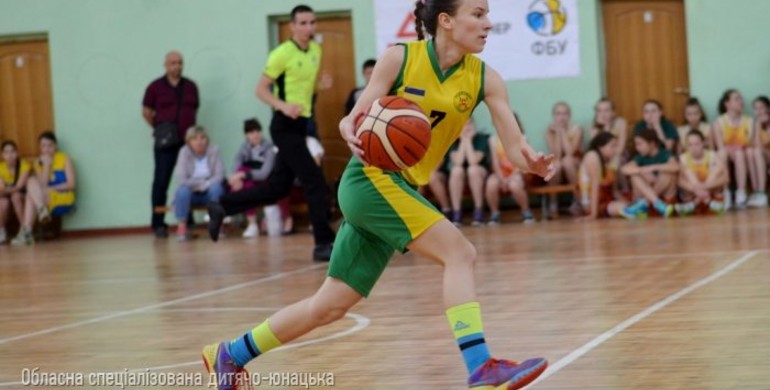Рівненські баскетболістки стали срібними призерками Всеукраїнської ліги [+ФОТО]