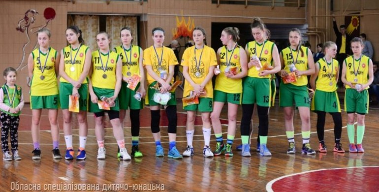 Рівненські баскетболістки срібні призерки Всеукраїнської ліги [+ФОТО]