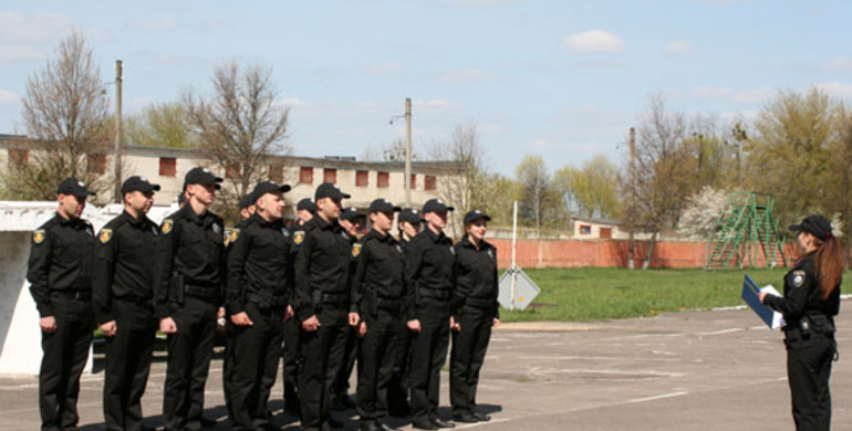 Поліція Рівненщини отримала молоде поповнення