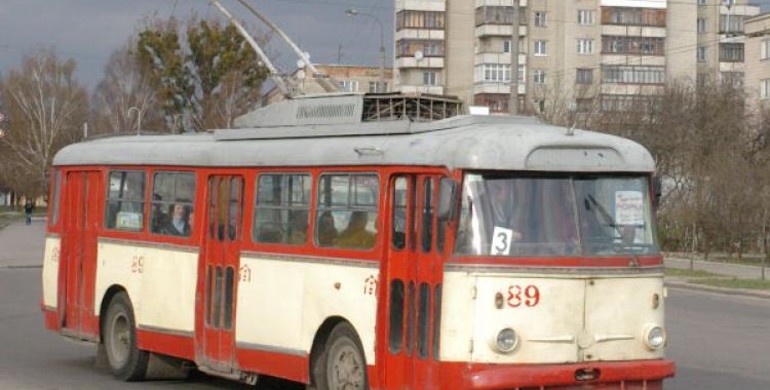 Яка доля чекає на стареньких рівненських тролейбусів?