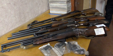 Жителі Рівненщини добровільно здали 63 одиниці зброї